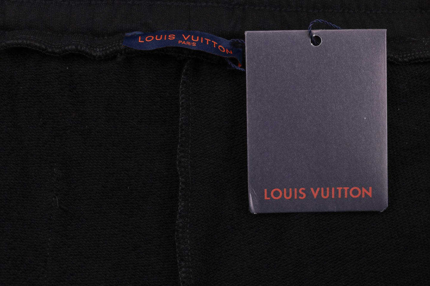 Short  Louis  Vuitton